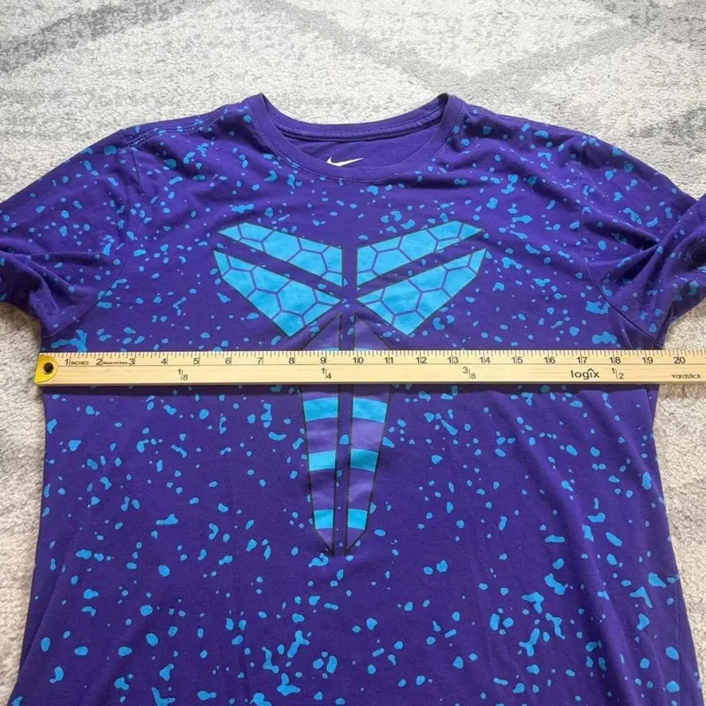 Nike Kobe Bryant T Shirt Purple Mamba Logo Hornet Basketball fits like small
